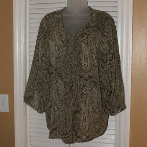 Sonoma green and white polished yet flirty top